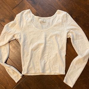 Abercrombie and fitch long sleeve crop top